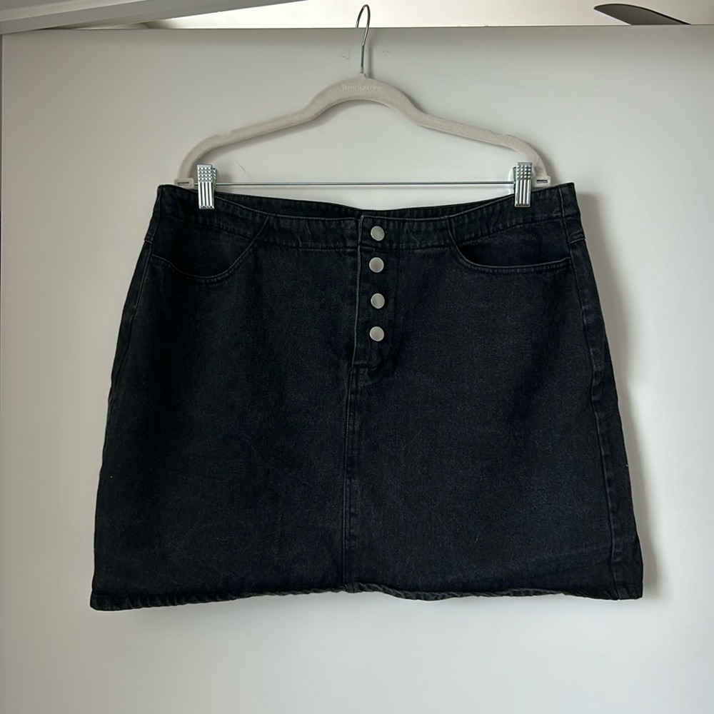 Forever 21+ button Jean skirt